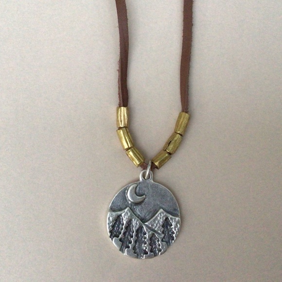 Artisan Sundance Charm Necklace - Picture 6 of 7